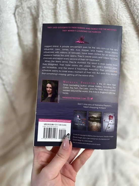 Natasha Preston "The Island" Paperback - Purple Cover - Picture 4 of 4